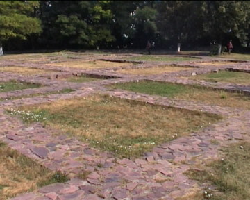 Fundamente der Desjatinkirche